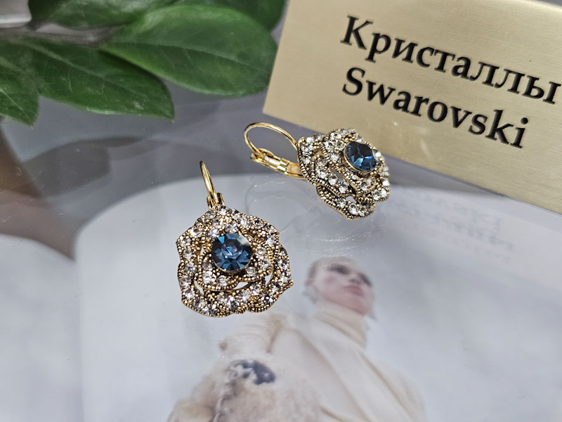 Серьги 1141006600753: цена 740 рублей.