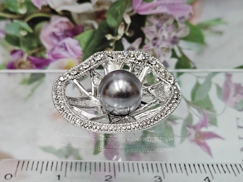 Брошь 2235006500058 Брошь 2235006500058: цена 330 рублей.