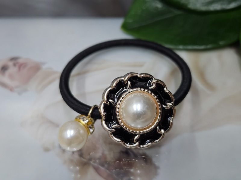 Резинка 1023007300477: цена 100 рублей.