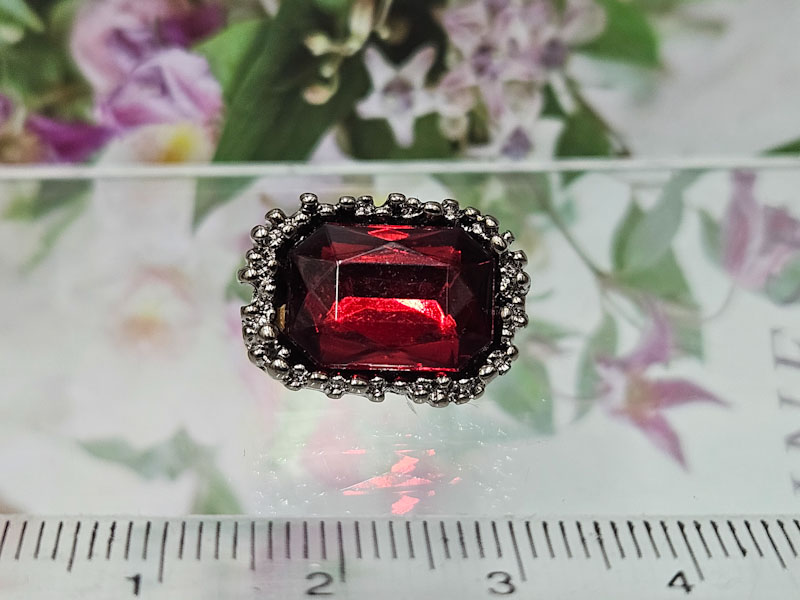 Брошь 1269006500078 Брошь 1269006500078: цена 215 рублей.