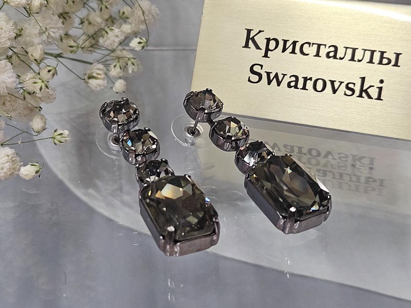 Серьги 1448002600337: цена 1310 рублей.