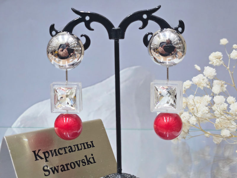 Серьги 1554006600263: цена 1965 рублей.