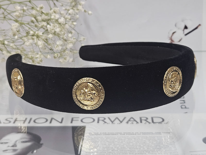 Ободок 1149001600044: цена 655 рублей.