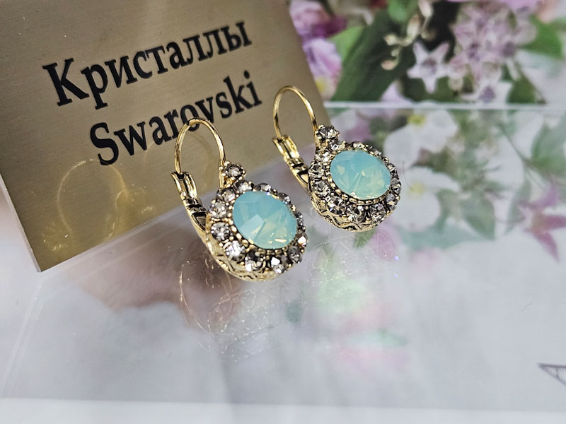 Серьги 1141006600692: цена 655 рублей.