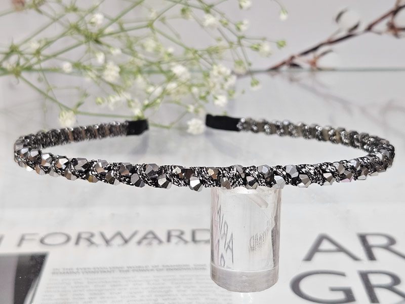 Ободок 1812001600030: цена 165 рублей.