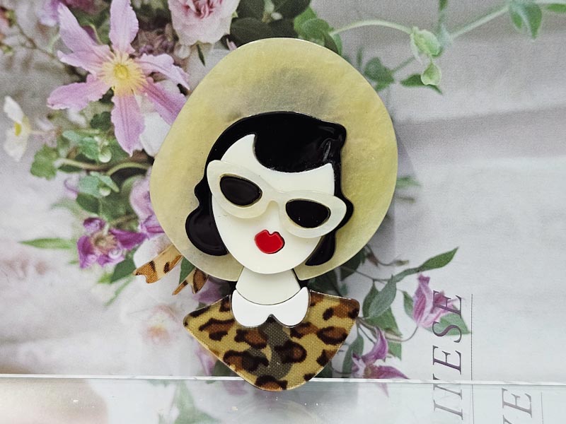 Брошь 1816006500050 Брошь 1816006500050: цена 575 рублей.