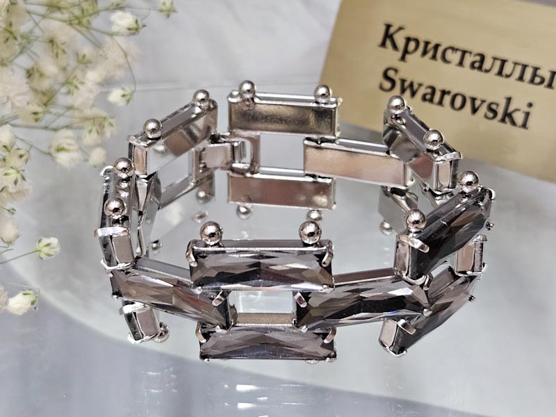 Браслет 1448002600467: цена 1965 рублей.