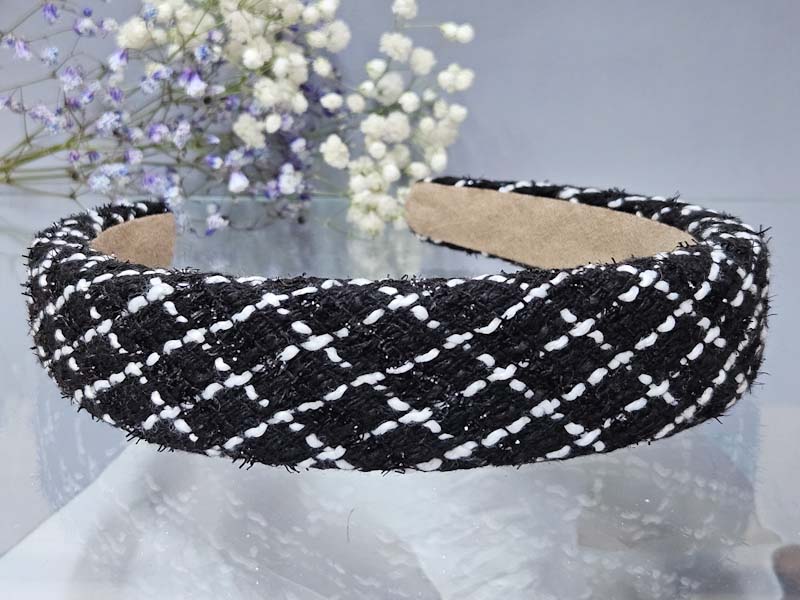 Ободок 2036001600329: цена 295 рублей.