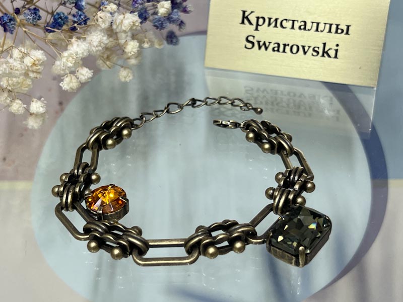 Браслет 1448006600326: цена 1475 рублей.