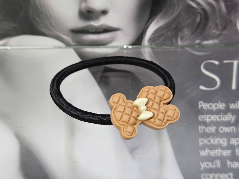 Резинка 1866003500201: цена 100 рублей.