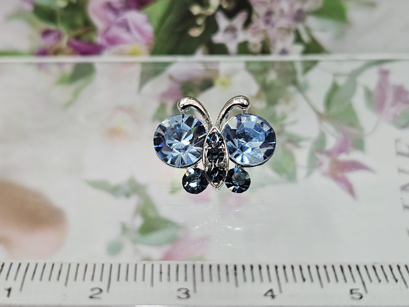 Брошь 1720006500388 Брошь 1720006500388: цена 200 рублей.