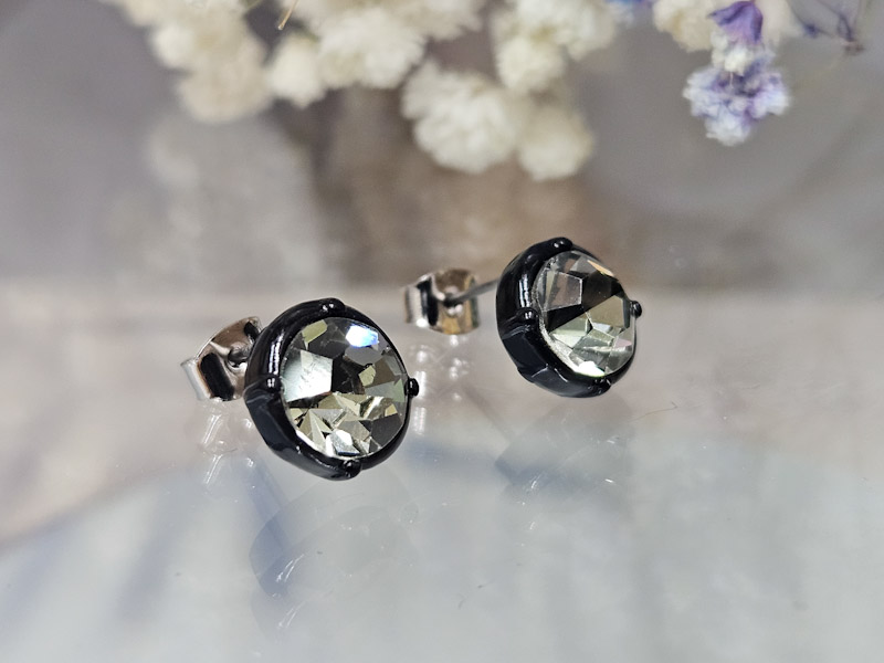 Серьги 1141006600418: цена 410 рублей.
