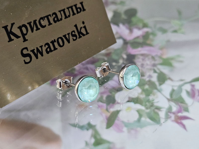 Серьги 1448006600135: цена 410 рублей.
