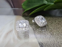 Серьги 1158004500060: цена 985 рублей.